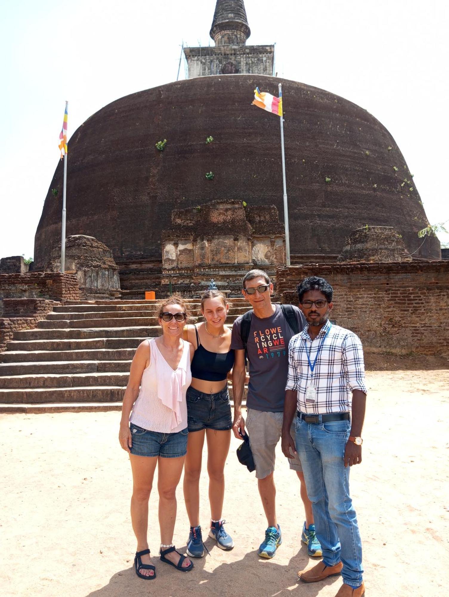 Windy Villa Polonnaruwa Buitenkant foto